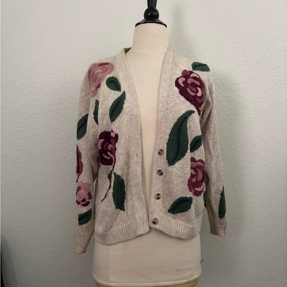 Floral vintage embroidered cardigan Sweater - Cream and Pink